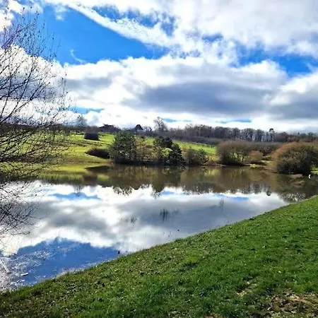 Ferienhaus Prolongez L'ete En Dordogne Piscine, Etangs Et Nature Pour 12 Pers *